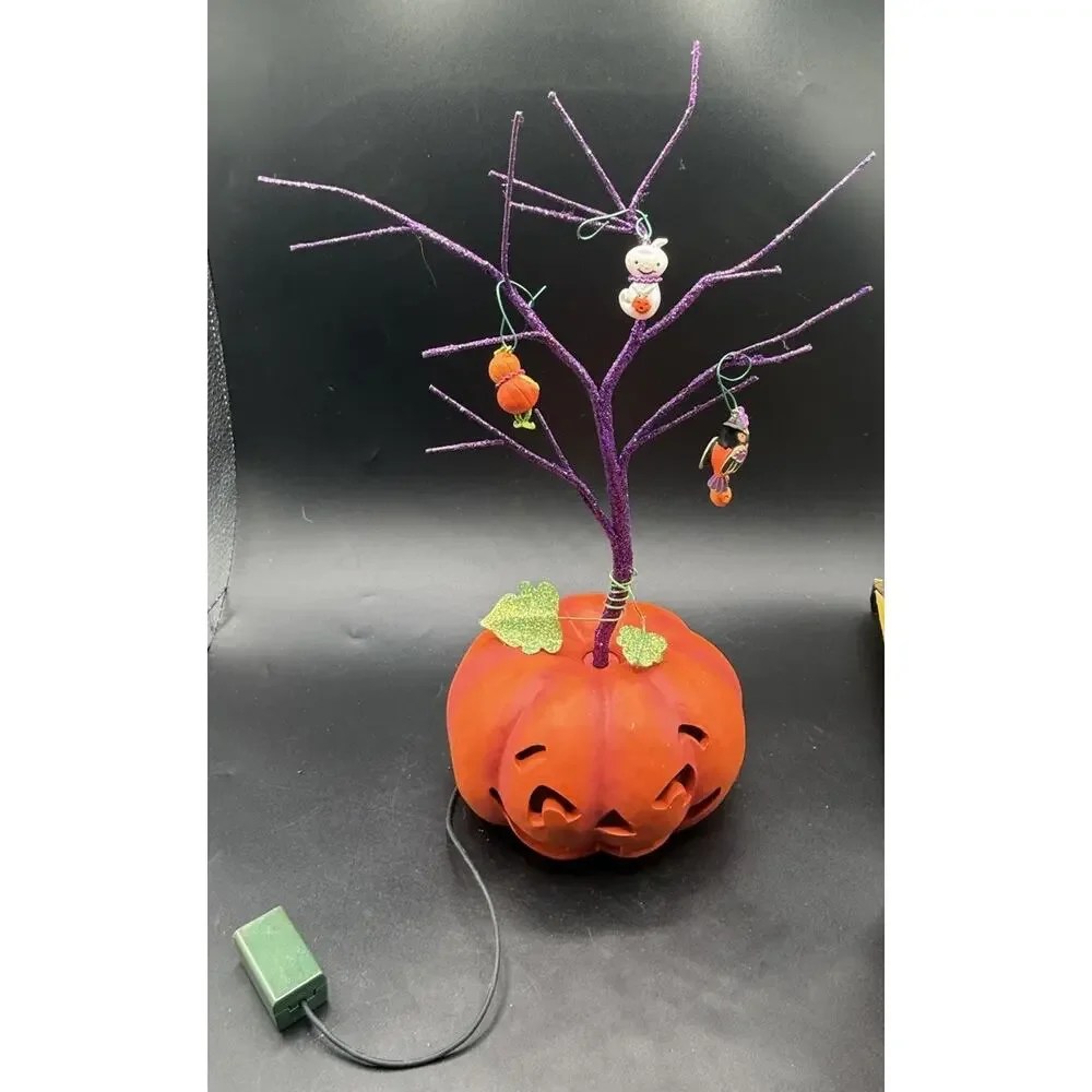 Hallmark Lighted Pumpkin Halloween W/ Mini Ornaments Tree Jack-o-lantern -Lo24